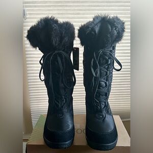 Flexus by Spring Step Elegant Black Quilted Winter Boots